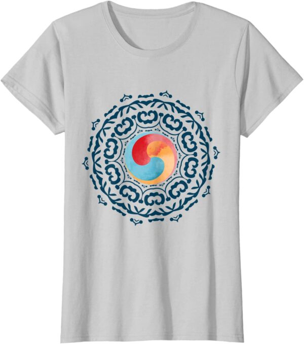 Zen Gankyil Symbol Wheel of Joy Bon Tibeten Buddhist T-Shirt